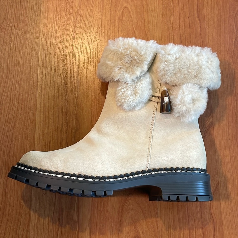 Coldwater Creek Cream Winter Boots with Fur Lining and Rubber Sole Size 8